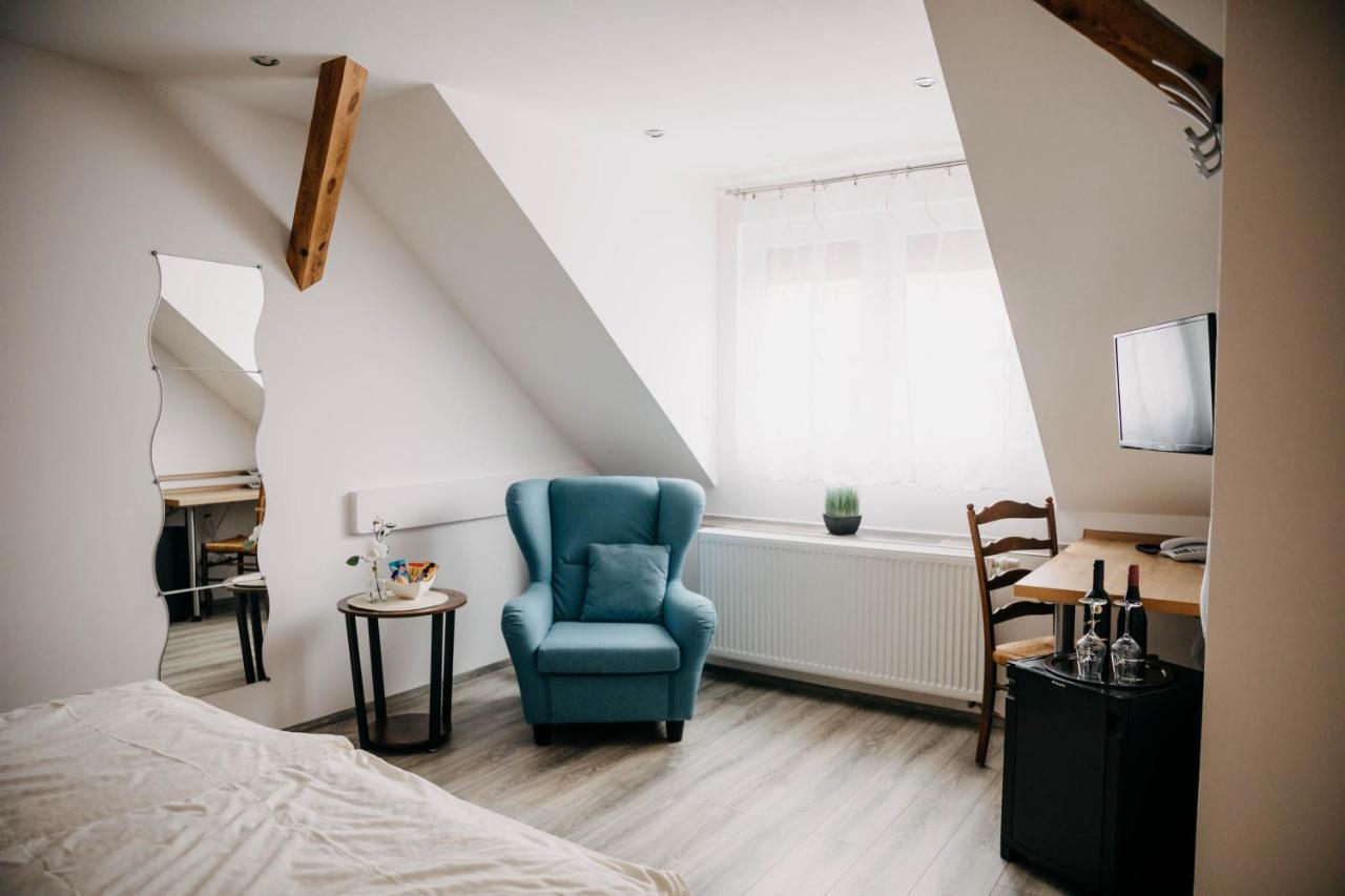 Pensjonat Altstadt-residenz Manz 4*
